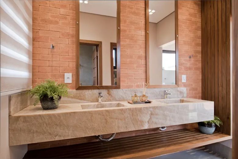 Arquitetura de interiores em Maracaju MS - Juliana Saraiva Cozinha gourmet planejada de residência de alto padrão, arquitetura de interiores em Maracaju MS